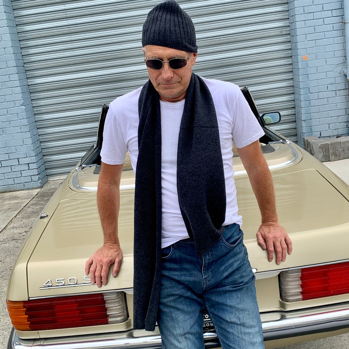BROOME Pressed Metal Grey close-fitting pure cashmere beanie