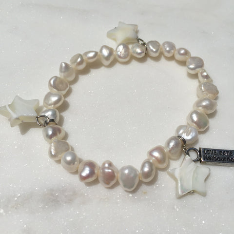 Fresh Water Pearl and Trio Natural Seashell Stars Charm Stretch Bracelet