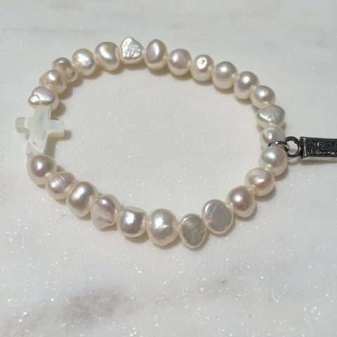 Fresh Water Pearl and Natural Seashell Cross Charm Stretch Bracelet