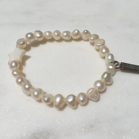 Fresh Water Pearl and Natural Seashell Star Charm Stretch Bracelet